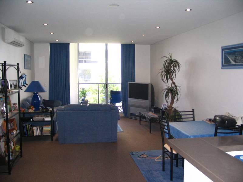 BARGAIN 2 BEDROOM UNIT - PRICE SLASHED $20,000!!!
ALMOST NEW! PRICED WAY BELOW REPLACEMENT COST FOR IMMEDIATE SALE - OW Picture 2