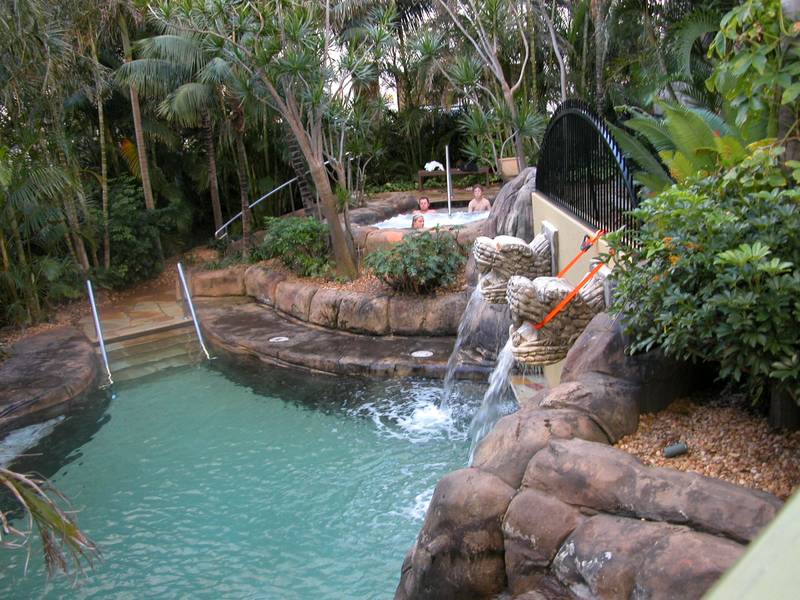 SUN CITY RESORT - FULLY FURNISHED 98SQ APARTMENT Picture 3