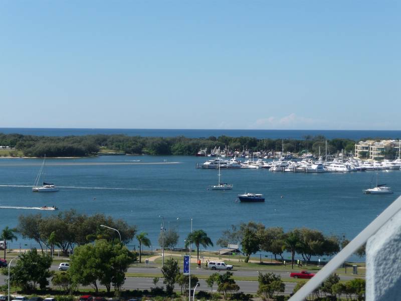 OCEAN & BROADWATER VIEWS FROM THIS 10TH FLOOR NORTH EAST SUPER SIZE WHOPPER! Picture 1
