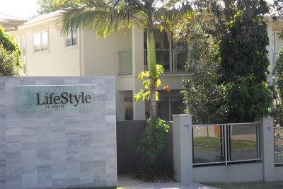 LIFESTYLE ON GORDON... IT'S FABULOUS! All Offers around the mid $500,000 range. Picture