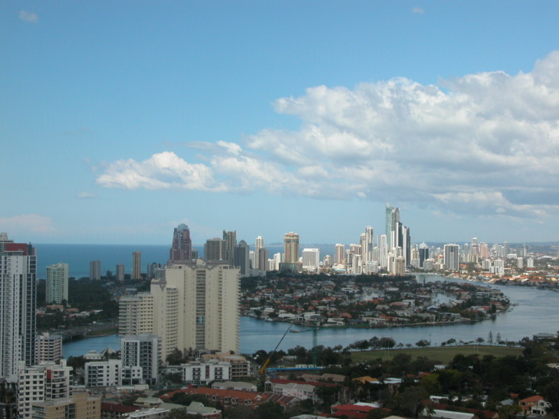 SOUTHPORT SKYHOME Picture 3