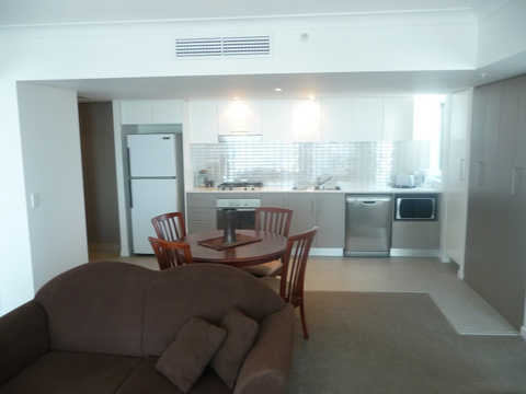 AFFORDABLE APARTMENT IN TOWER 1 OF SOUTHPORT CENTRAL Picture 2