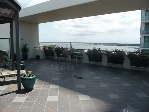 LET'S PARTY!!
WHAT A PENTHOUSE PAD!! Picture 1