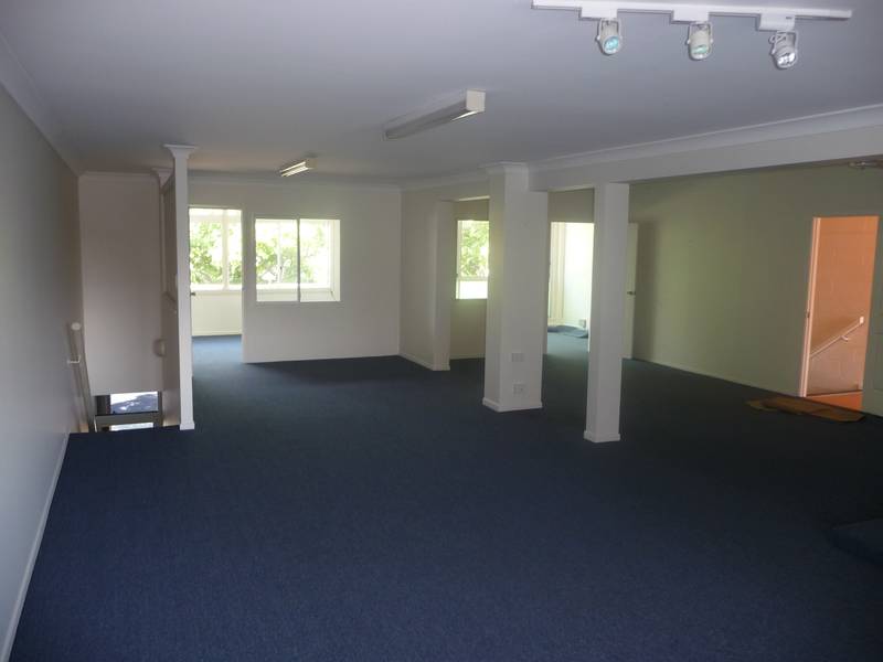 RARE BOUTIQUE RETAIL & OFFICE BUILDING IN THE HEART OF THE URBAN VILLAGE CBD Picture 3