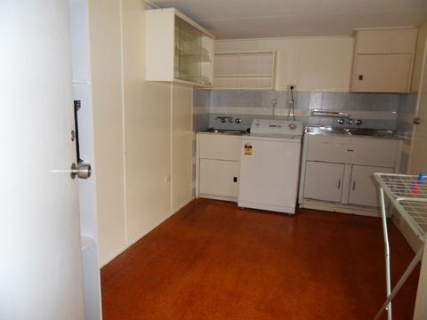 Contract Crashed! 5 Beds Highset Home in Boom Suburb. Open this Weekend! Picture 3