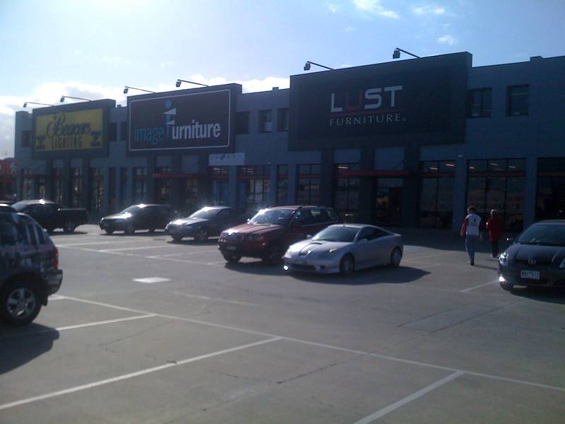 Calling All Major Retailers To Hoppers Golden Mile. Picture 1