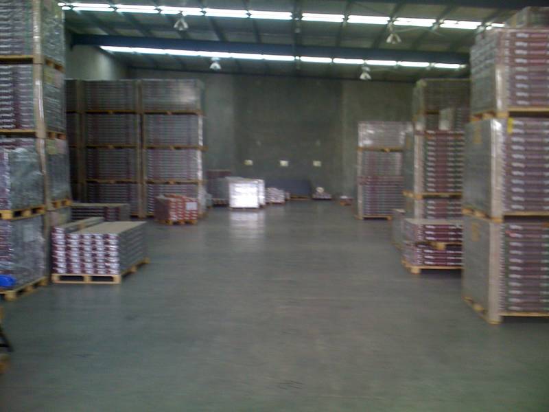 Central distribution with hardstand Picture 1