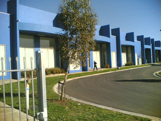 Join Dulux paint Picture 1