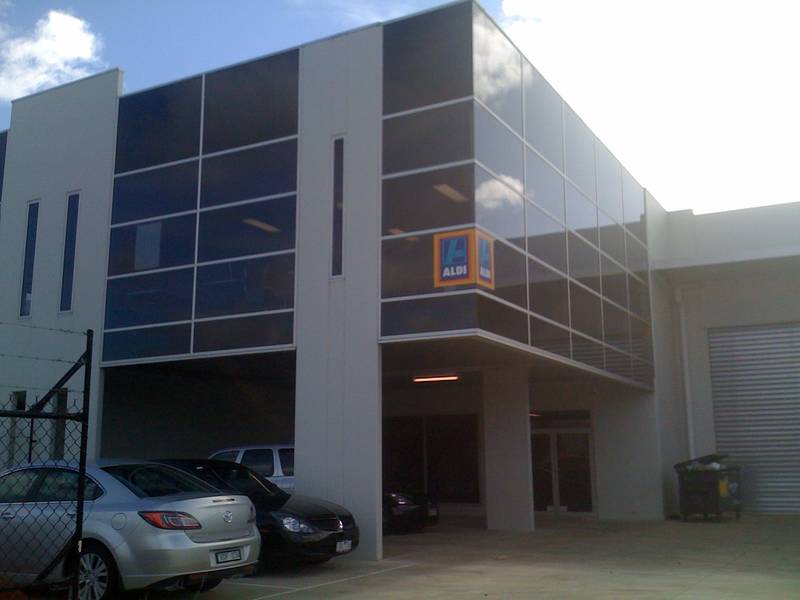 Occupy 1, have an Aldi leased investment in the other Picture 2