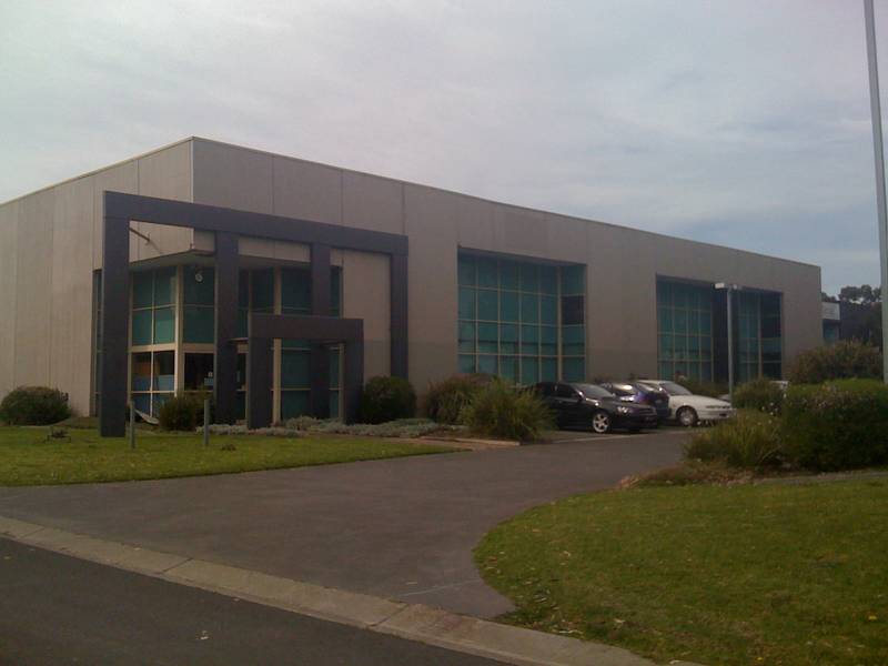 Office Warehouse with Fantastic Exposure Picture 1