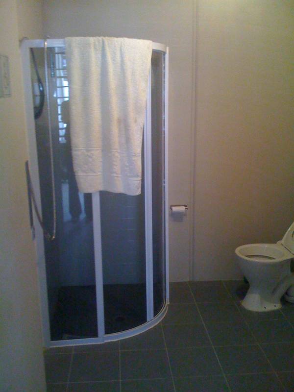 Perfect tradies warehouse Picture 2