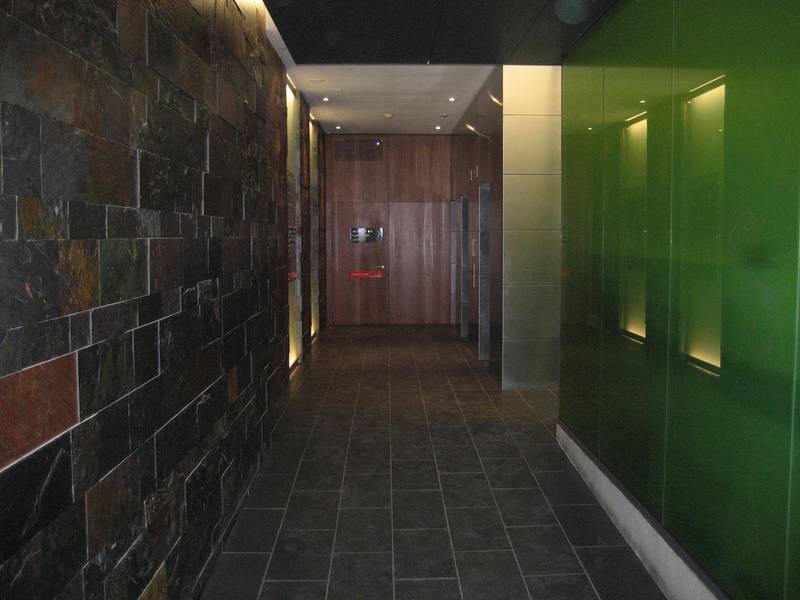 Sensational Space in Sensational Building Picture 3