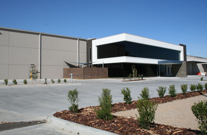 Versatile Office/Warehouse Picture 1