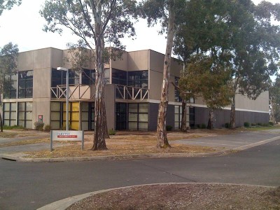 Well located Office Warehouse Picture