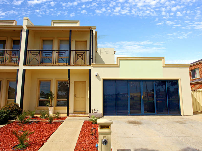 A very unique opportunity Picture 1