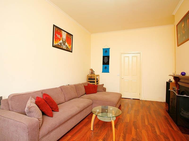 Gorgeous Renovated Heritage Listed Victorian in Keilor Downs Picture 3