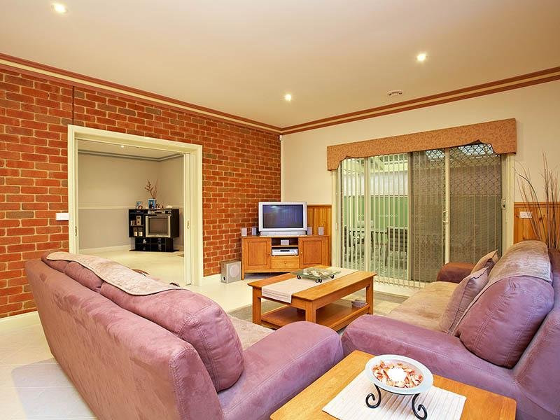 Quality built home that will last forever. Picture 3