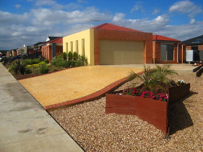 As new modern home in quiet location Picture 2