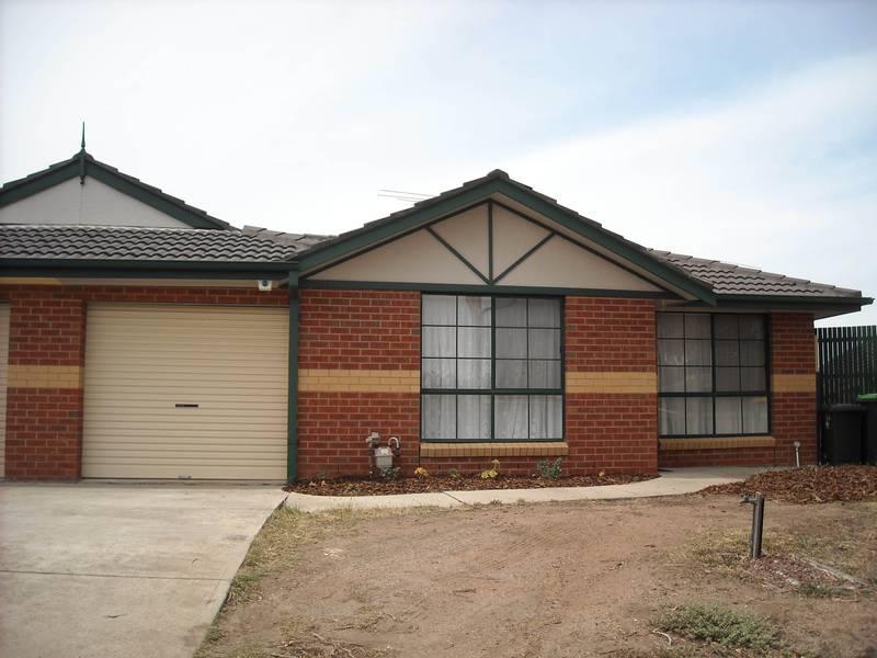 Nice little home in a top locale! Picture 1