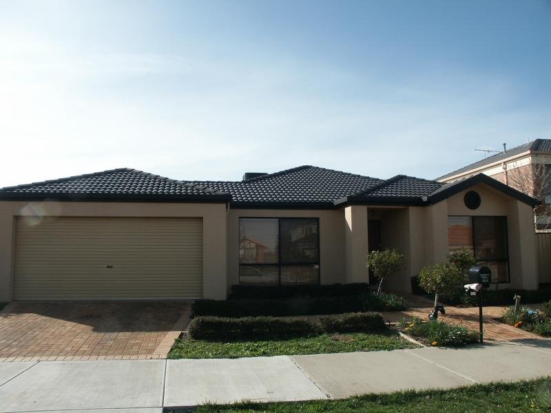 Executive home in stunning location Picture 1