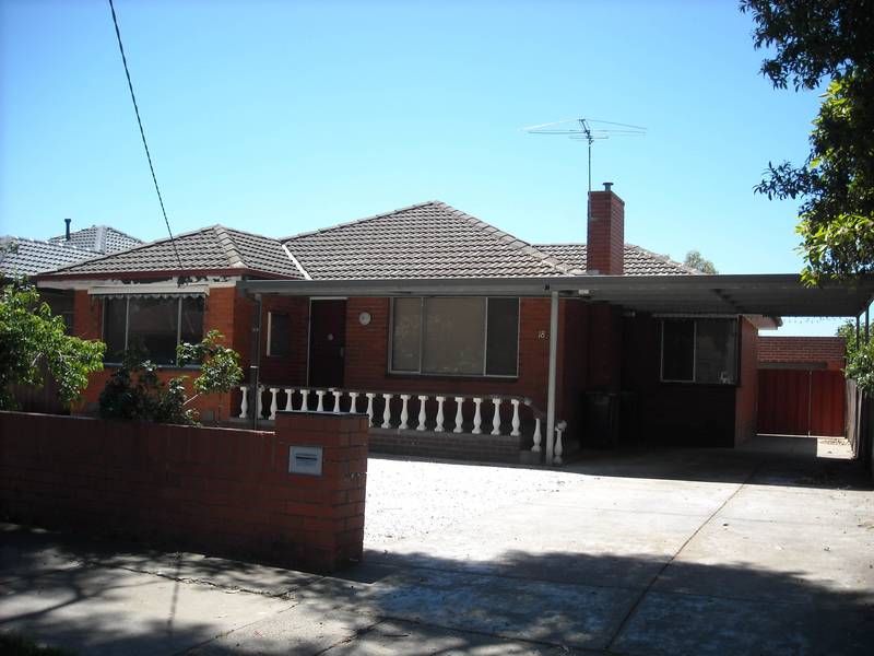 Conviniently Located! Picture 1