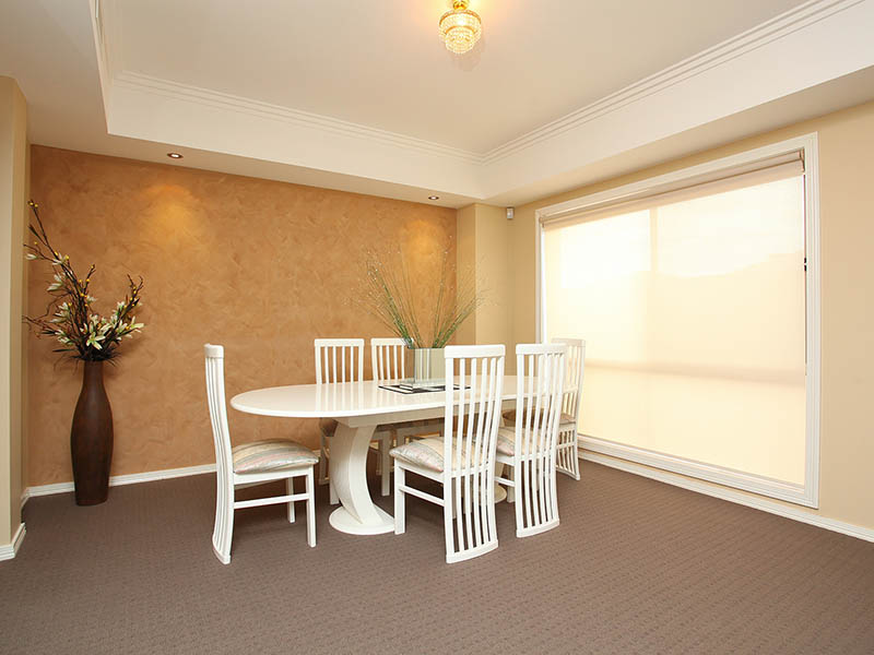 UNRIVALLED SOPHISTICATION!!! Picture 2