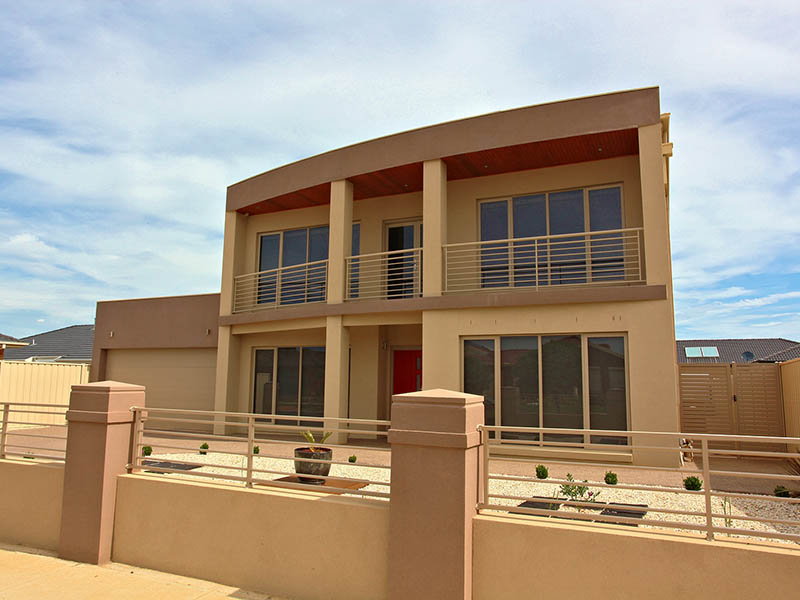 UNRIVALLED SOPHISTICATION!!! Picture 1