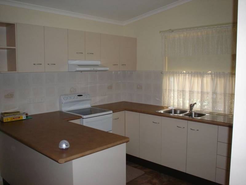 MANUFACTURED HOME Picture 3