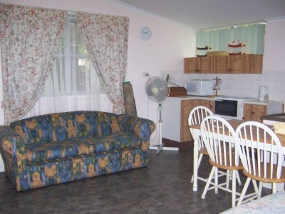 FULLY FURNISHED BEDSIT Picture FULLY FURNISHED BEDSIT Picture