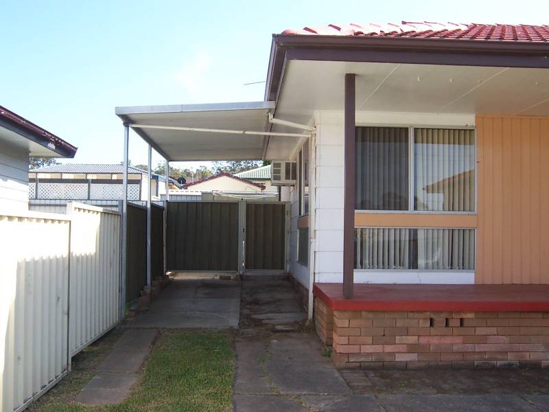 Freshly Painted with a Pool for Summer Picture 3