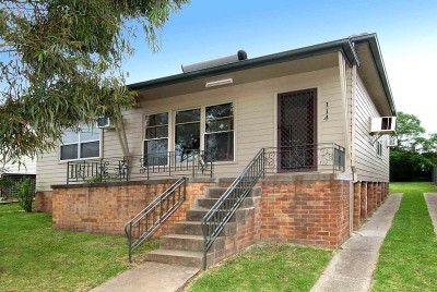 STUDENT SHARE ACCOMODATION - 1 ROOM AVAILABLE Picture