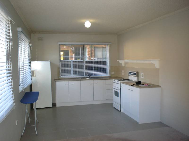 Neat and Tidy Unit Picture 3