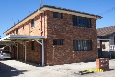 UNIT CLOSE TO EVERYTHING - FRESHLY PAINTED Picture UNIT CLOSE TO EVERYTHING - FRESHLY PAINTED Picture