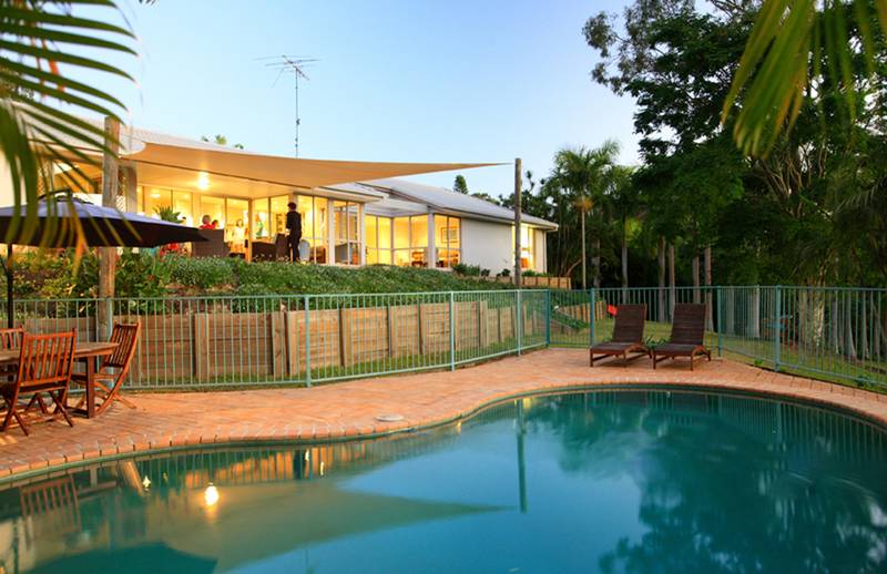 BEST OF BOTH WORLDS - BUDERIM Picture 1