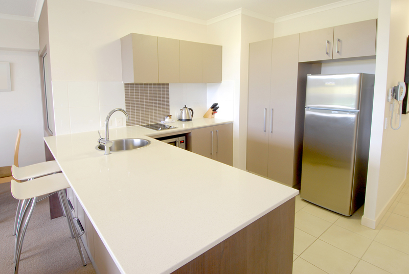 LUXURY CBD LIVING, WALK STRAIGHT IN Picture 2