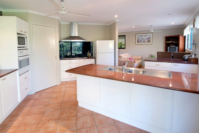 UNIQUE BUDERIM LIVING PLUS GRANNY FLAT Picture 1