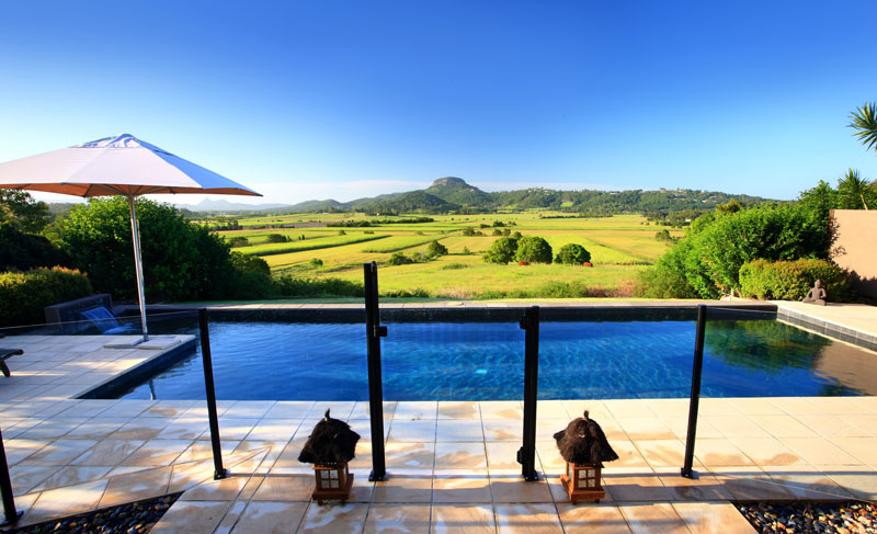 AN EXQUISITE LIFESTYLE AWAITS Picture 1