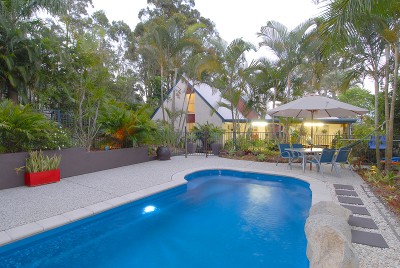 ENTERTAINER ALERT - NORTH BUDERIM Picture