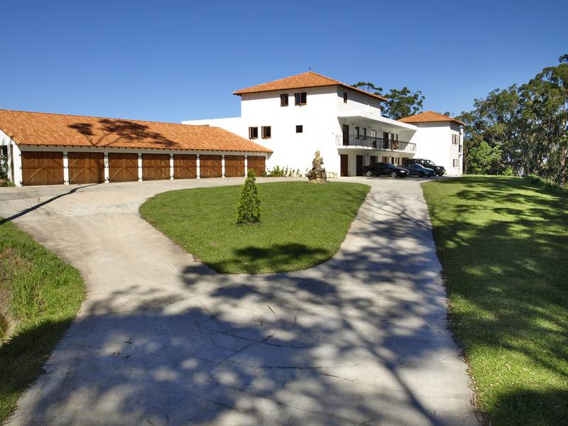 BUILD COST $3,6 MILLION OFFERS OVER 2 MILLION WILL BUY DON'T MISS OUT !!! Picture 1