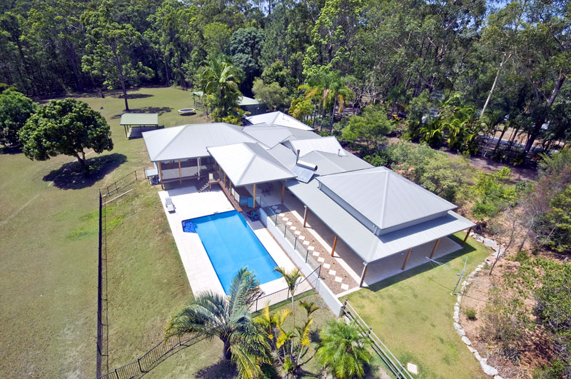 HOUSE ON 8 ACRES & THREE ACREAGE LOTS - TANAWHA Picture 3