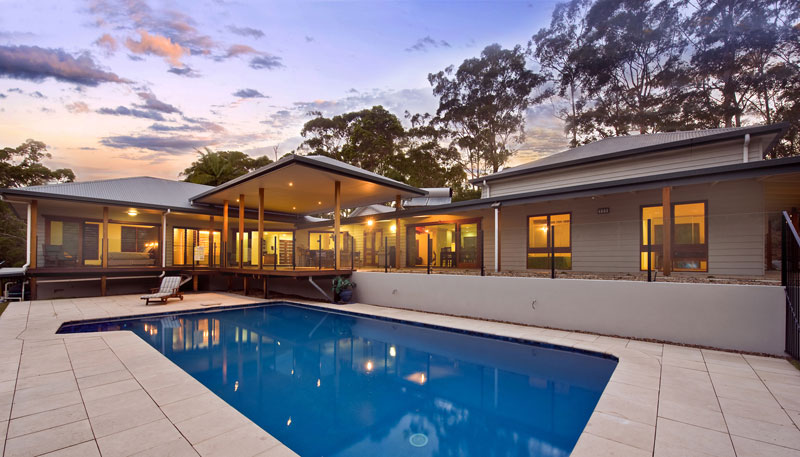 HOUSE ON 8 ACRES & THREE ACREAGE LOTS - TANAWHA Picture 2