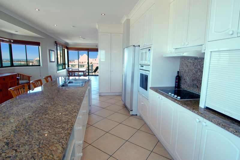 SUNSHINE COAST'S BEST VIEW - 3BED PENTHOUSE! Picture 3