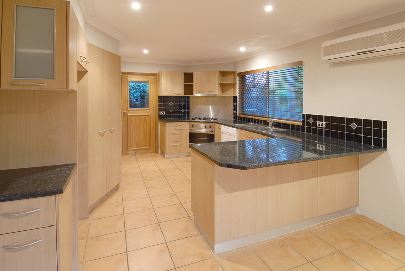 Entry level Mooloolaba - Private / Classy - A great start Picture 2