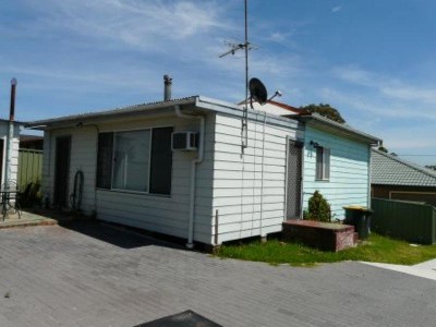 NEAT TWO BEDROOM HOME Picture NEAT TWO BEDROOM HOME Picture