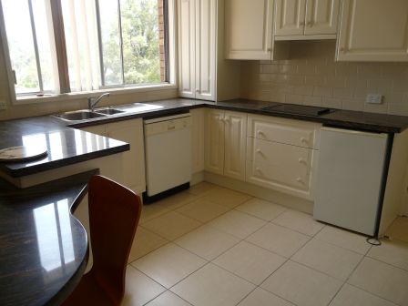 FURNISHED HOME Picture 3