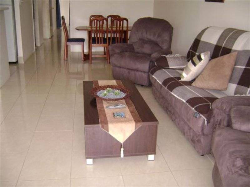 Fully Furnished Picture 3