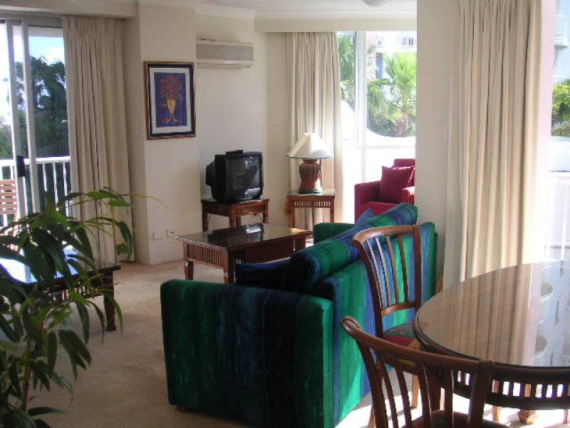 ACT NOW TO SECURE THIS QUALITY APARTMENT Picture 1