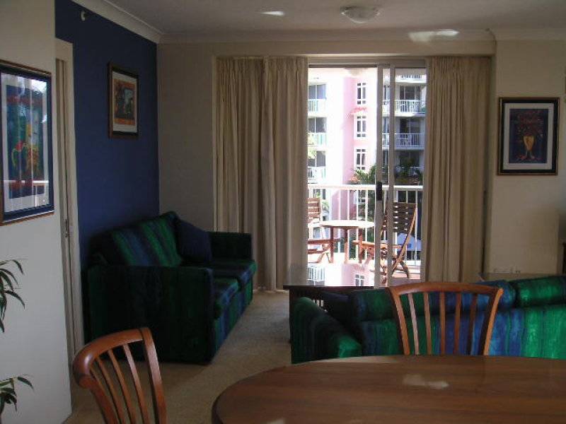 ACT NOW TO SECURE THIS QUALITY APARTMENT Picture 3