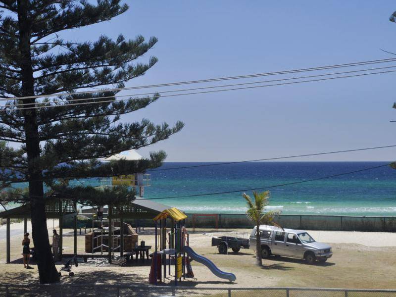 Close to Beach Picture 2