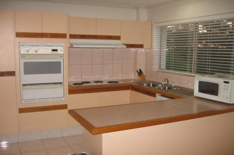 Close to Beach Picture 3